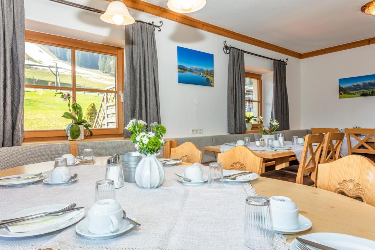 Berggasthof Hinterreit Maria Alm am Steinernen Meer Exterior foto